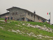 52 Rif. Capanna 2000 affollato
